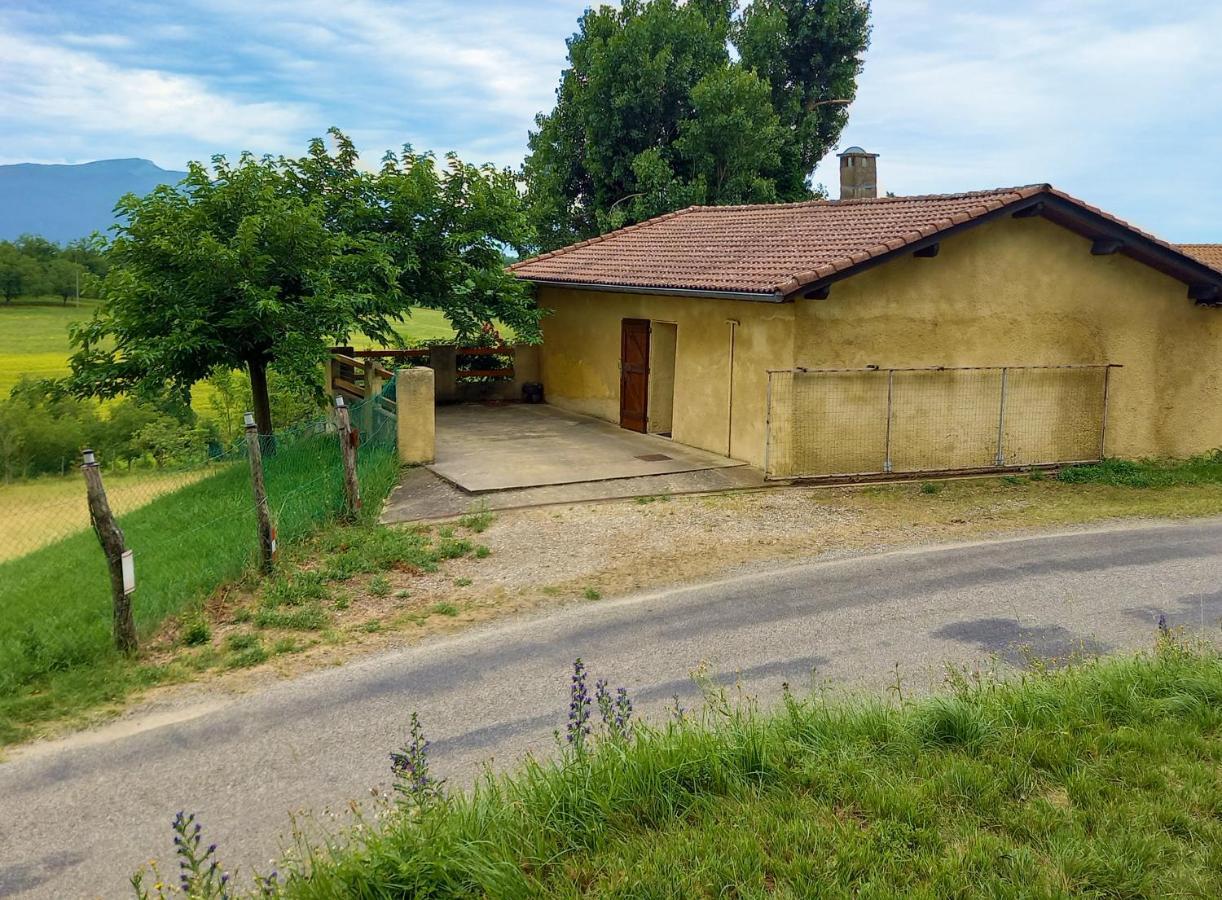 Maisonnette Campagnarde Avec Vue Sur Vercors Montmiral Exterior foto